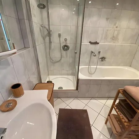 Apartman Familien-apartment Mit Seeblick *