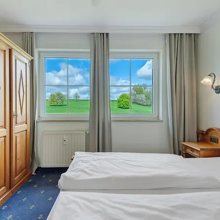 Familien-apartment Mit Seeblick *